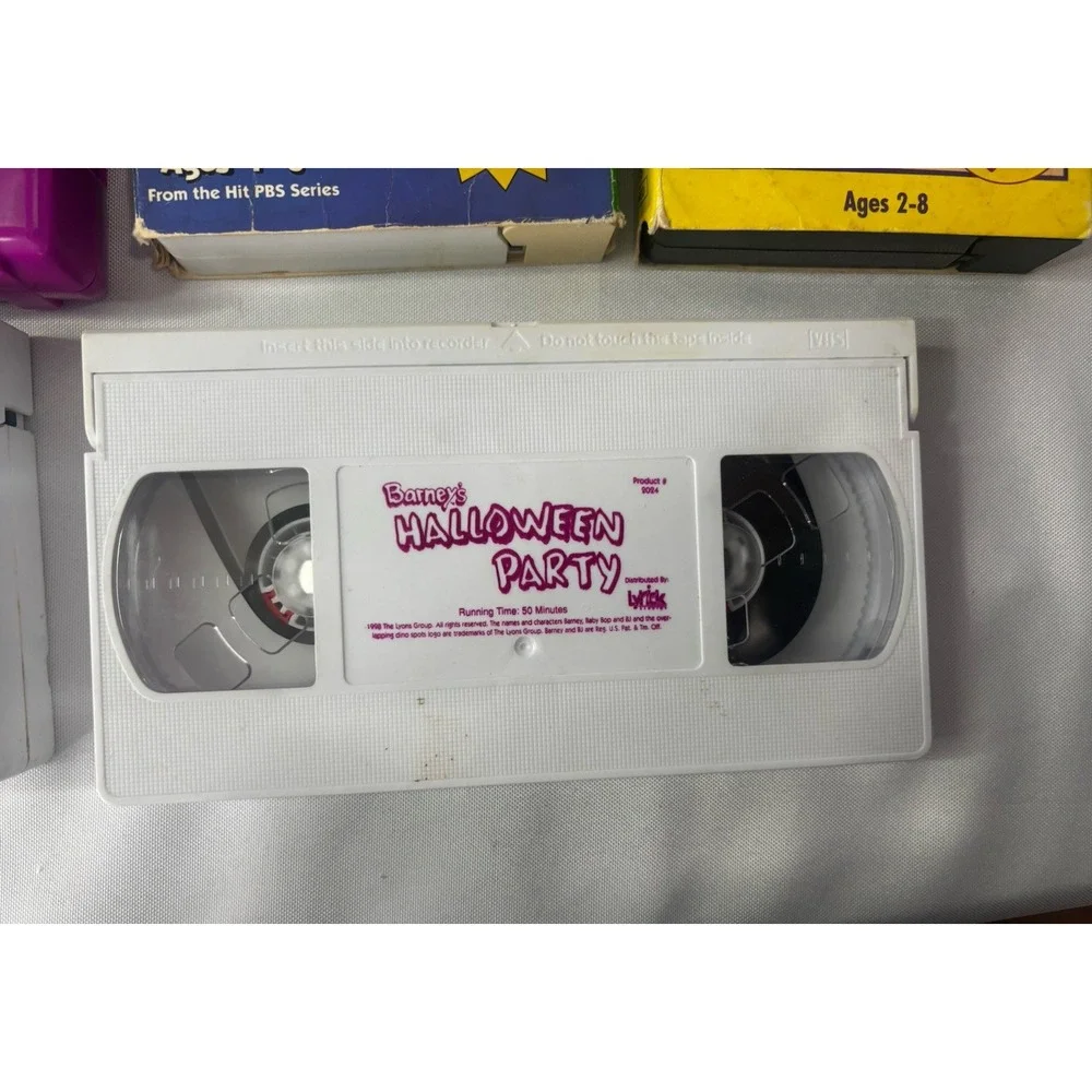 Barney Classic Collection Vhs Lot 9 White Tapes/ Purple Clam Shell No Mold - Picture 9 of 10